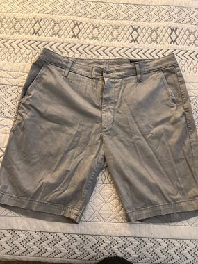 AG Los Angeles gray Men's Chino Shorts